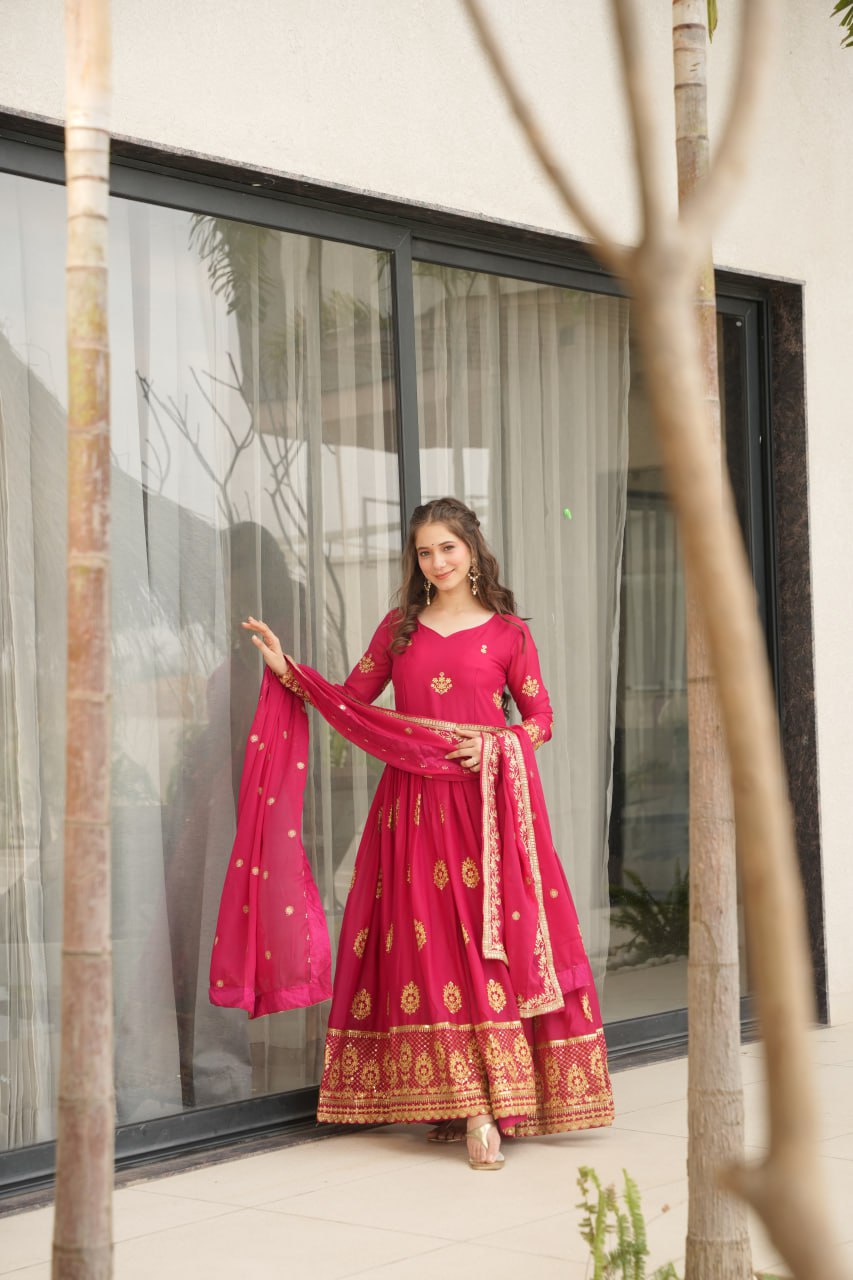 Anarkali Suits with Dupatta 🌸