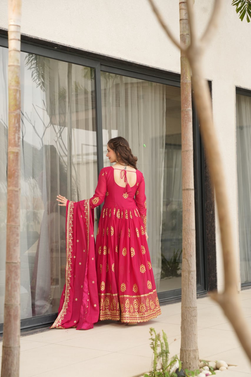 Anarkali Suits with Dupatta 🌸