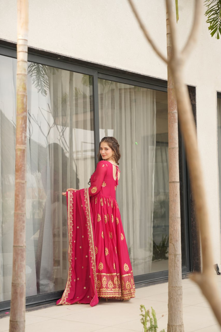 Anarkali Suits with Dupatta 🌸