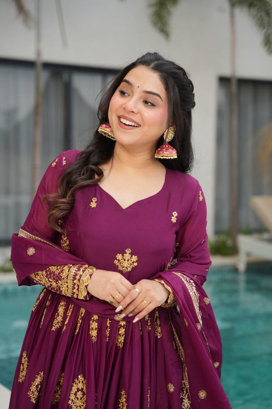 Anarkali Suits with Dupatta 🌸